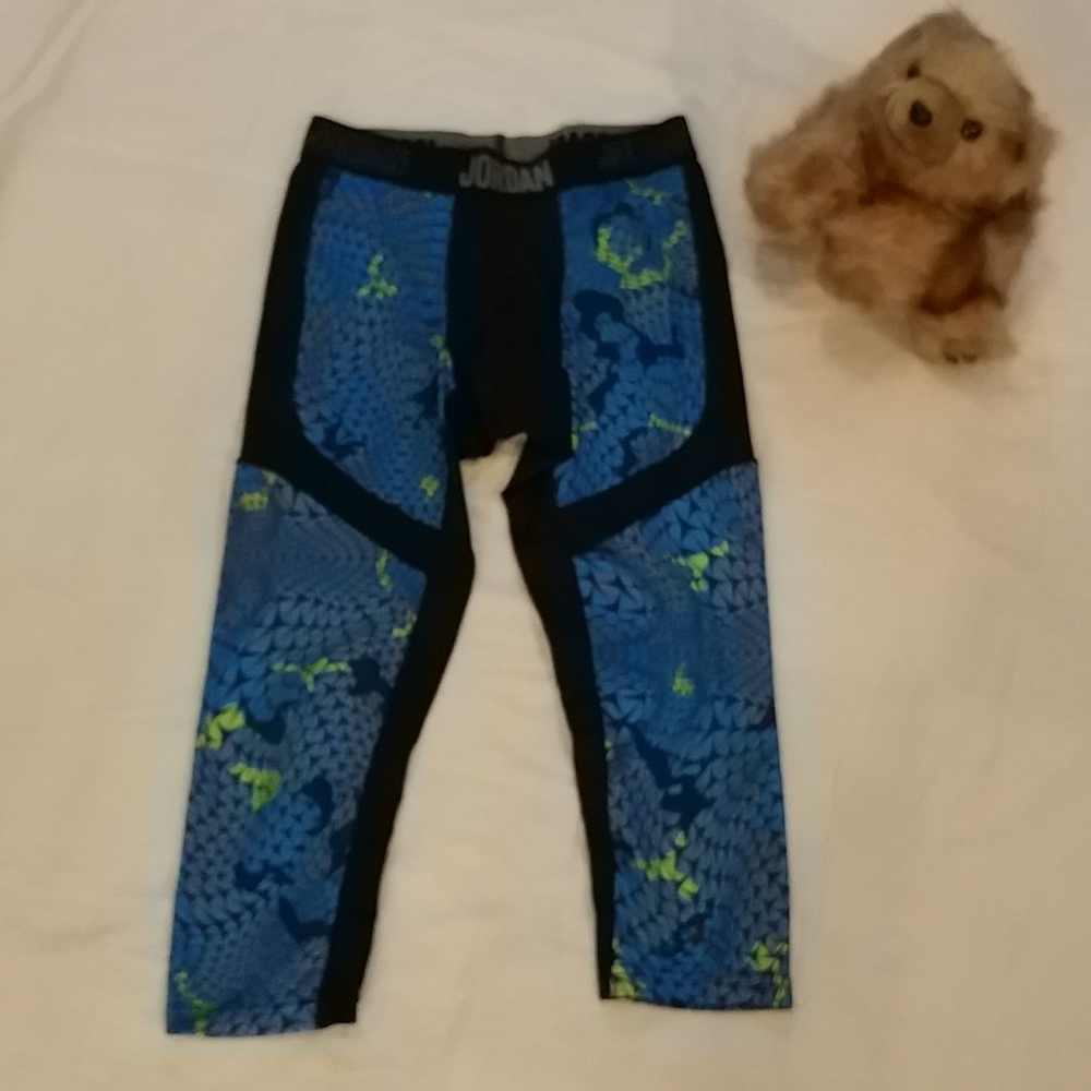 Jordan Compression Boys 3/4 Pants L